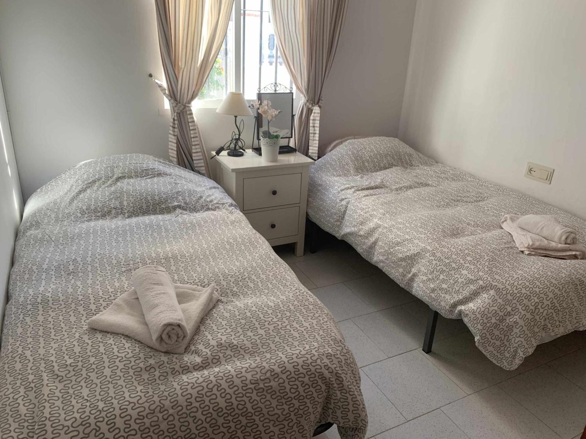 Casa Kaluel Adosado Blanco Villa เนร์คา ภายนอก รูปภาพ